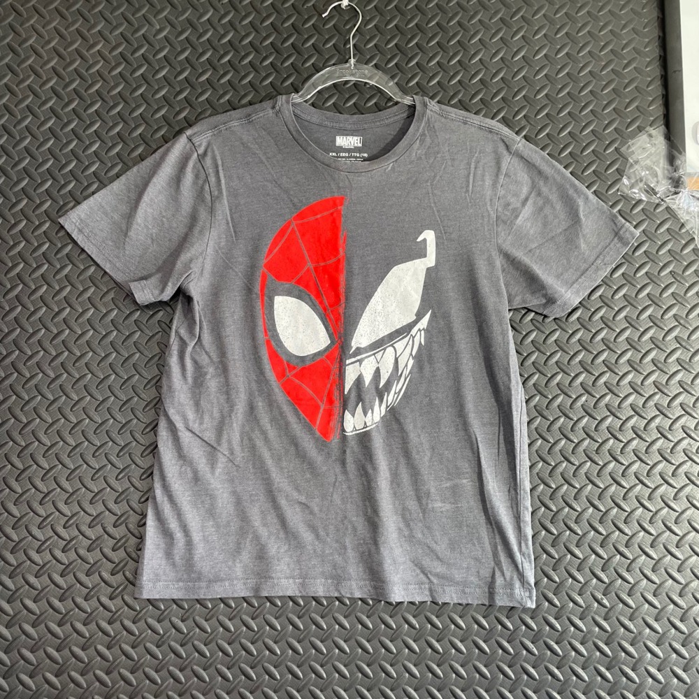 Marvel Spiderman Venom Gray Graphic Print T Shirt Youth‎ Size XXL